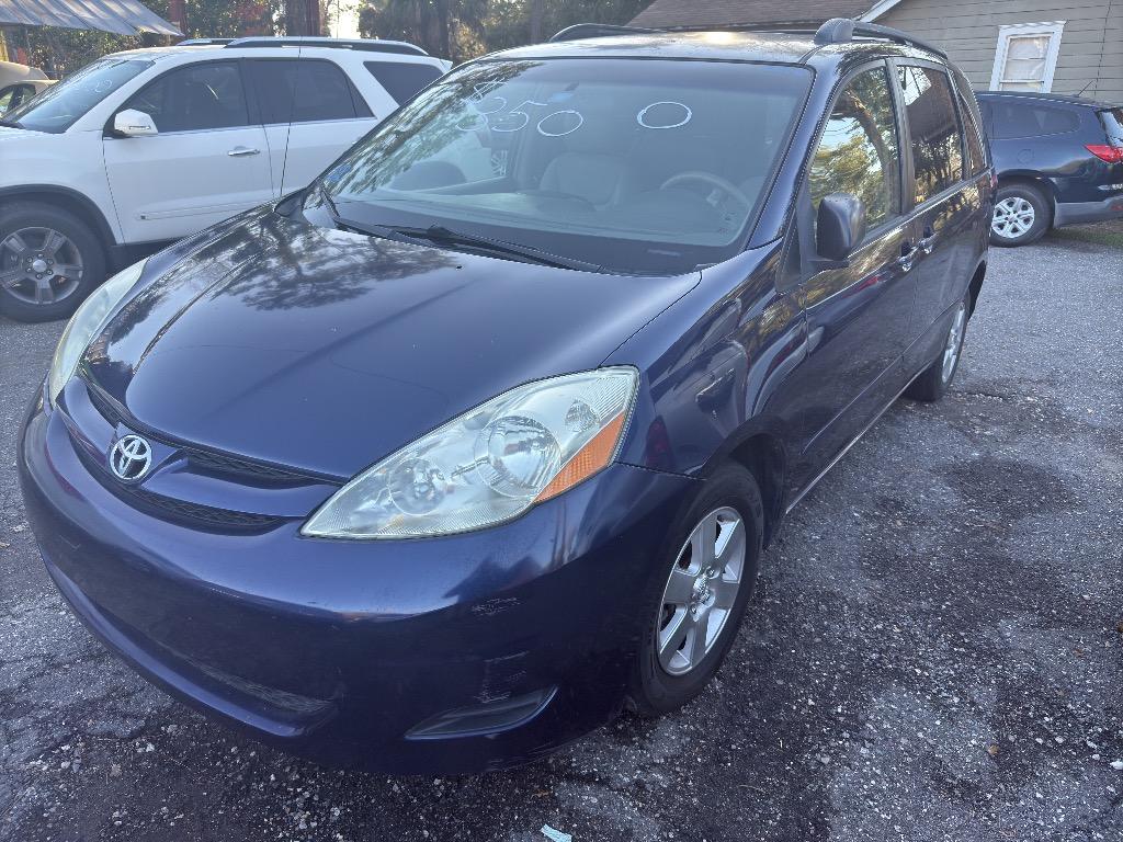 2006 Toyota Sienna LE