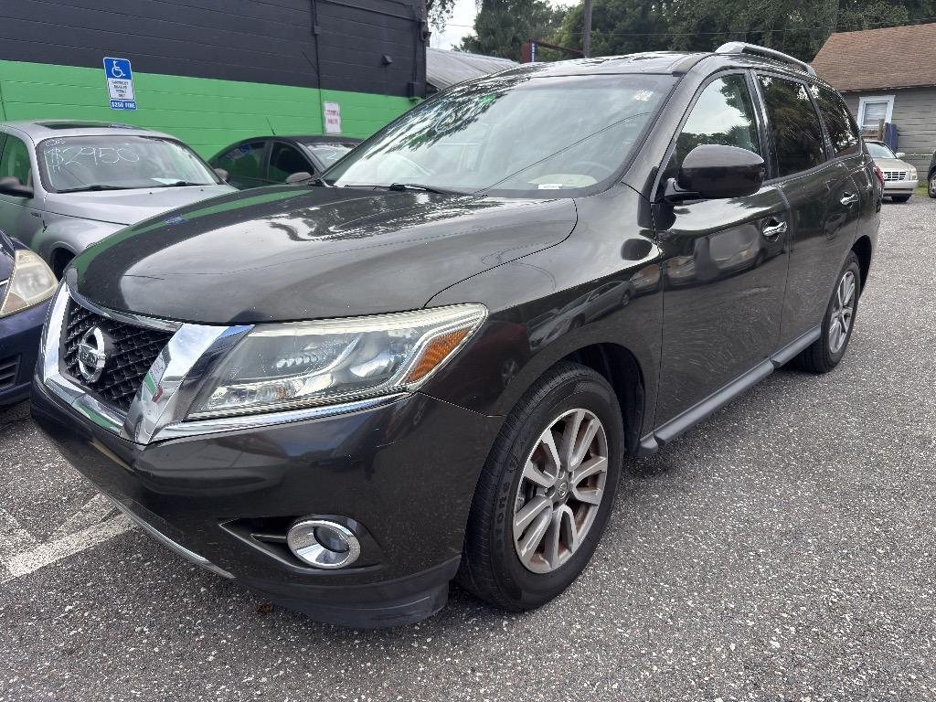 2016 Nissan Pathfinder SV